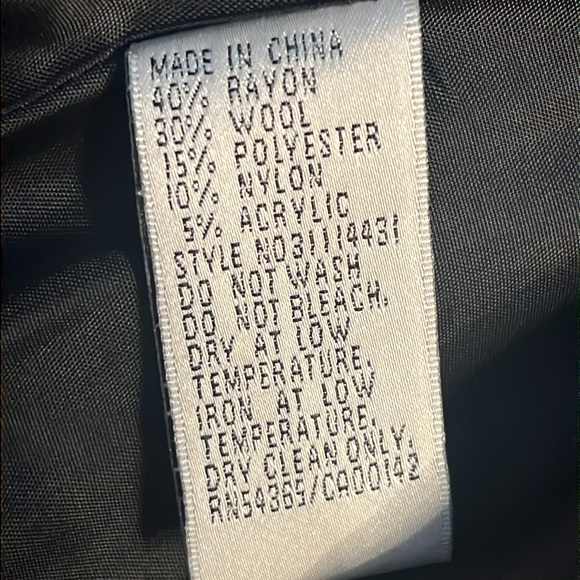 Nygard Collection Blazer - Picture 5 of 10